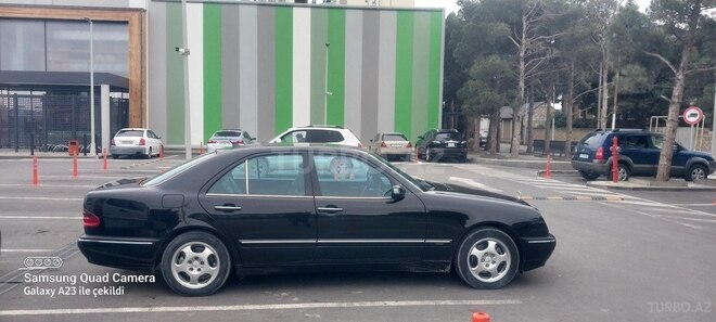 Mercedes E 270 2000, 392,500 km - 2.7 л - Bakı