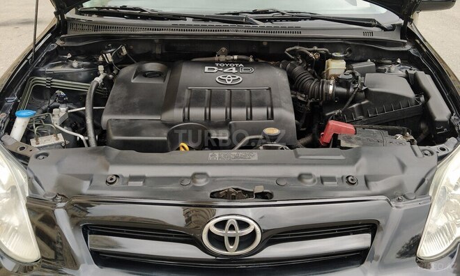 Toyota Corolla 2005, 175,412 km - 1.4 l - Bakı