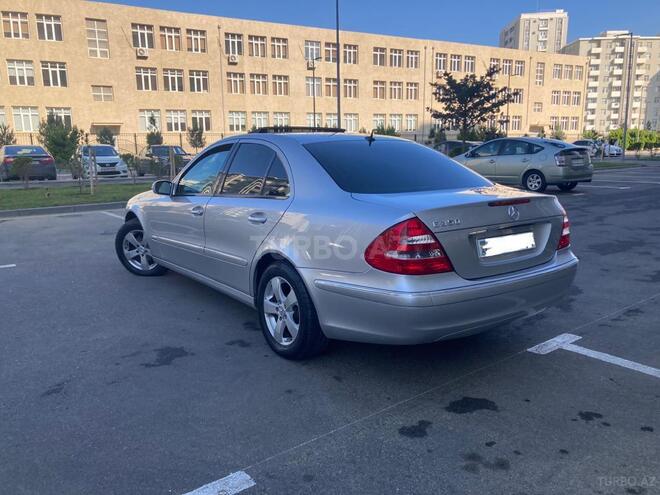 Mercedes E 240 2003, 268,500 km - 2.4 l - Bakı