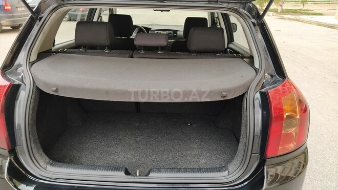 Toyota Corolla 2005, 175,412 km - 1.4 l - Bakı