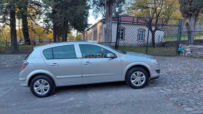 Opel Astra 2007, 123,600 km - 1.4 л - Şəki