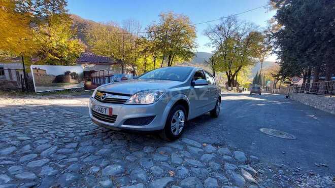 Opel Astra 2007, 123,600 km - 1.4 л - Şəki