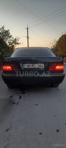 Mercedes E 230 1998, 388,000 km - 2.3 л - Bakı