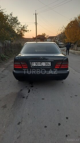 Mercedes E 230 1998, 388,000 km - 2.3 л - Bakı