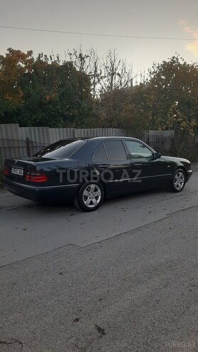 Mercedes E 230 1998, 388,000 km - 2.3 л - Bakı