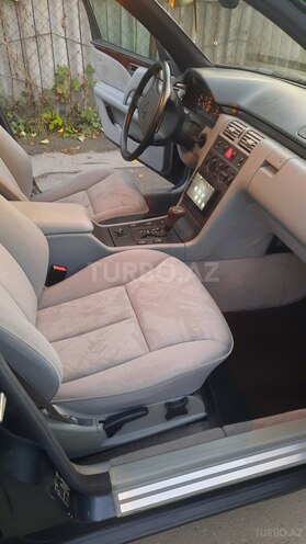 Mercedes E 230 1998, 388,000 km - 2.3 л - Bakı