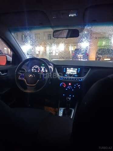 Hyundai Accent 2018, 177,077 km - 1.4 л - Bakı
