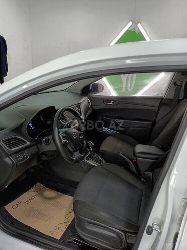 Hyundai Accent 2018, 177,077 km - 1.4 л - Bakı