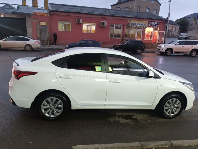 Hyundai Accent 2018, 177,077 km - 1.4 л - Bakı