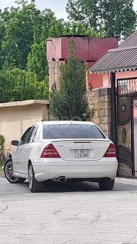 Mercedes C 230 2005, 269,000 km - 2.5 l - Ucar
