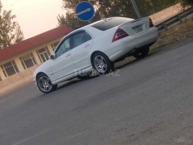 Mercedes C 230 2005, 269,000 km - 2.5 l - Ucar