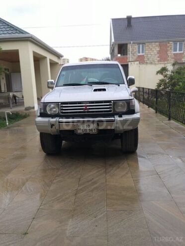 Mitsubishi Pajero 1994, 365,000 km - 2.8 l - Bakı