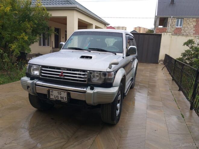 Mitsubishi Pajero 1994, 365,000 km - 2.8 l - Bakı