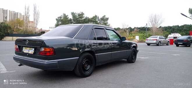 Mercedes E 200 1993, 345,123 km - 2.0 l - Bakı