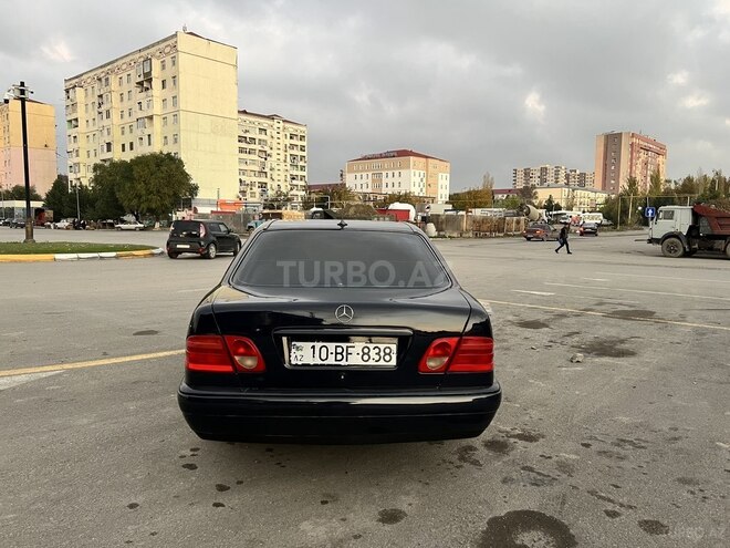 Mercedes E 220 1998, 253,695 km - 2.2 л - Sumqayıt
