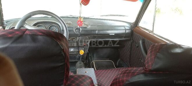 LADA (VAZ) 2106 1978, 180,756 km - 1.3 л - Saatlı