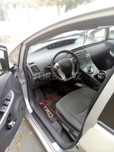 Toyota Prius 2012, 209,215 km - 1.8 l - Göyçay