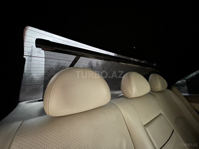 Mercedes E 240 2003, 270,000 km - 2.6 l - Bakı