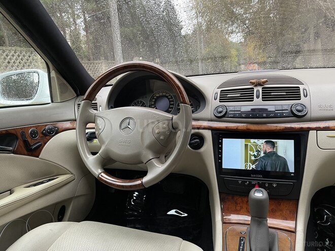 Mercedes E 240 2003, 270,000 km - 2.6 l - Bakı