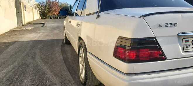 Mercedes E 220 1994, 400,000 km - 2.2 l - Bakı