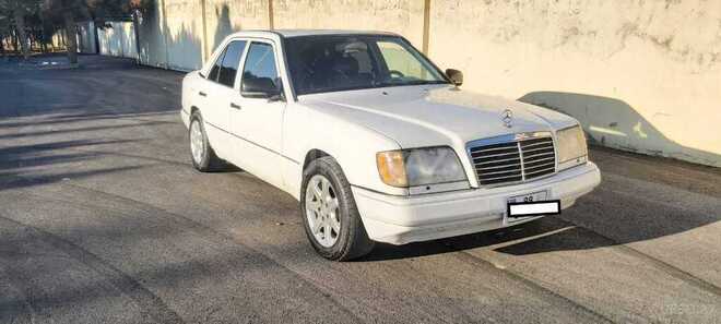 Mercedes E 220 1994, 400,000 km - 2.2 l - Bakı