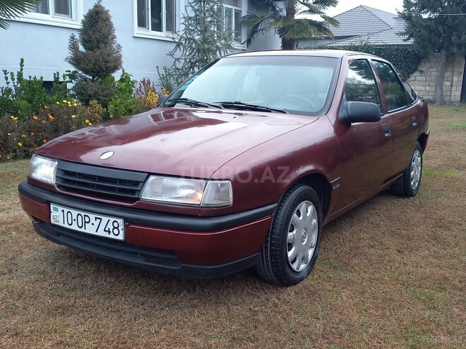 Opel Vectra 1993, 353,000 km - 2.0 l - Zaqatala