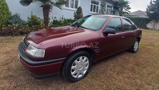 Opel Vectra 1993, 353,000 km - 2.0 l - Zaqatala