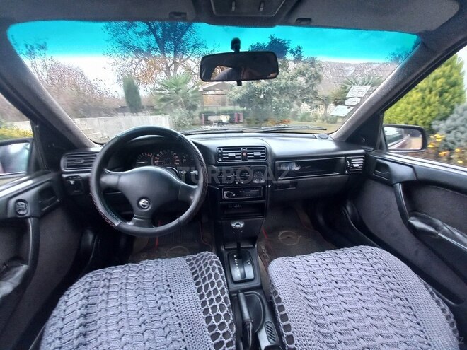 Opel Vectra 1993, 353,000 km - 2.0 l - Zaqatala