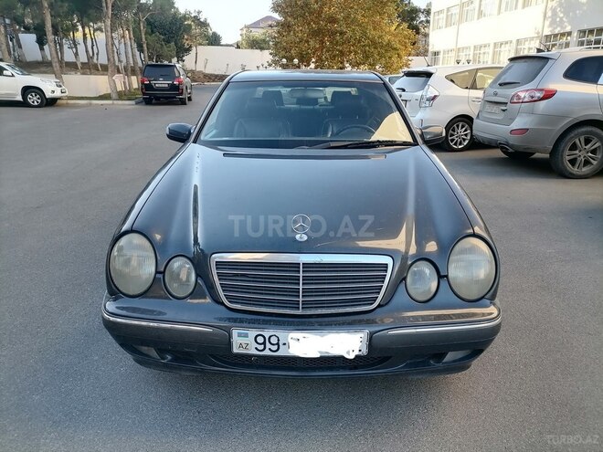Mercedes E 220 2000, 420,000 km - 2.2 l - Bakı