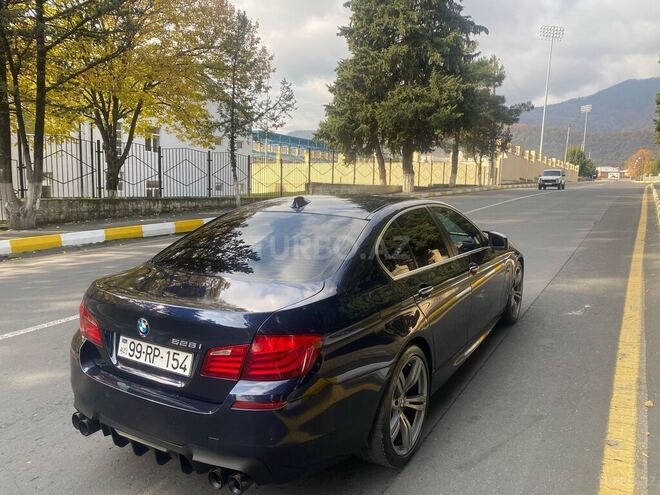 BMW 528 2012, 110,000 km - 2.0 l - Zaqatala