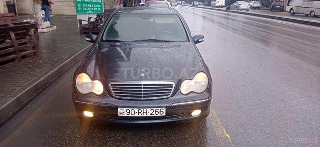 Mercedes C 220 2002, 370,000 km - 2.2 l - Bakı