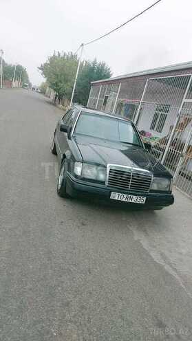 Mercedes E 250 1992, 555,600 km - 2.5 l - Bakı