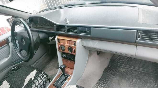 Mercedes E 250 1992, 555,600 km - 2.5 l - Bakı