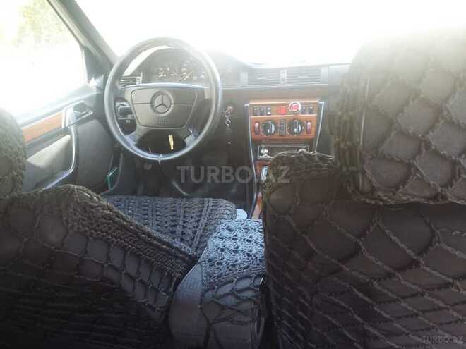 Mercedes E 220 1994, 350,000 km - 2.2 l - Bakı