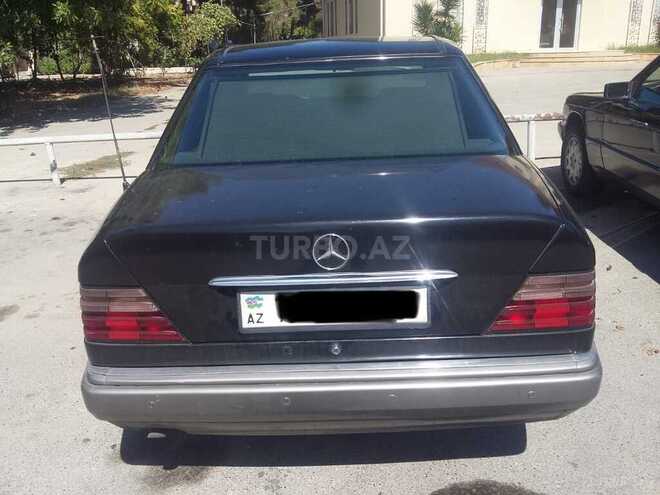Mercedes E 220 1994, 350,000 km - 2.2 l - Bakı