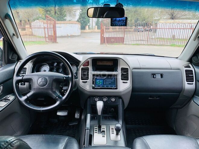 Mitsubishi Pajero 2006, 246,000 km - 3.2 l - Bakı