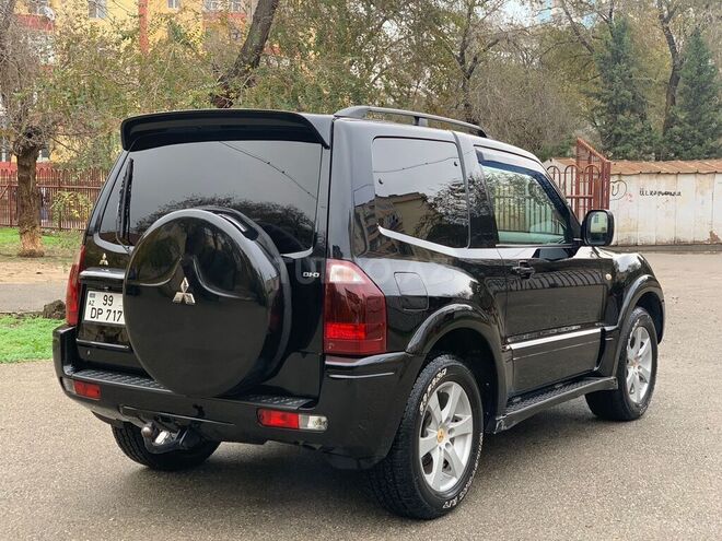 Mitsubishi Pajero 2006, 246,000 km - 3.2 l - Bakı