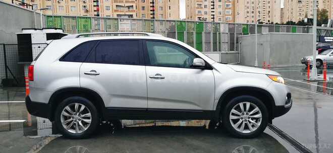 Kia Sorento 2011, 275,000 km - 2.0 l - Bakı