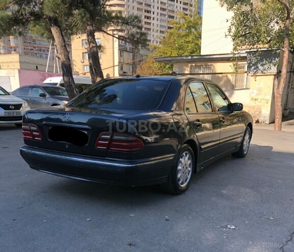 Mercedes E 240 1999, 455,000 km - 2.4 l - Bakı