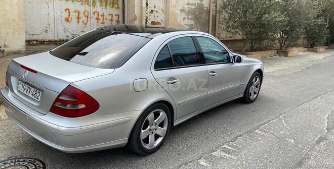 Mercedes E 260 2002, 270,761 km - 2.6 л - Bakı