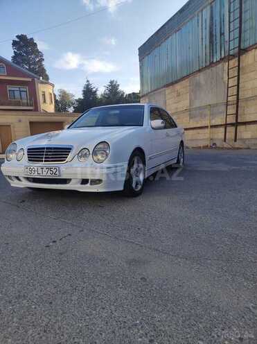 Mercedes E 240 2000, 379,000 km - 2.6 l - Bakı