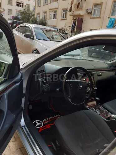 Mercedes E 220 1999, 250,780 km - 2.2 л - Xırdalan