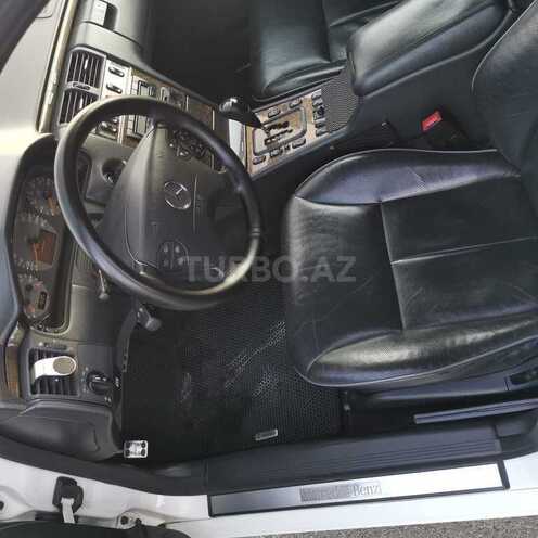 Mercedes E 320 2000, 313,000 km - 3.2 л - Ağdaş