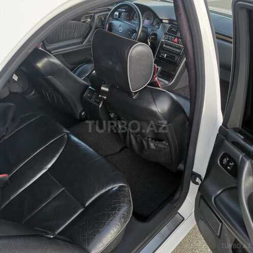 Mercedes E 320 2000, 313,000 km - 3.2 л - Ağdaş