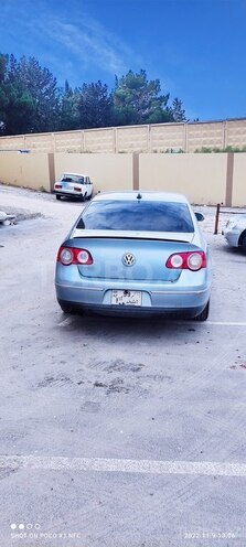 Volkswagen Passat 2005, 279,600 km - 2.0 l - Bakı
