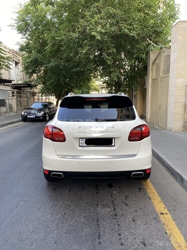 Porsche Cayenne 2011, 95,000 km - 3.6 л - Bakı