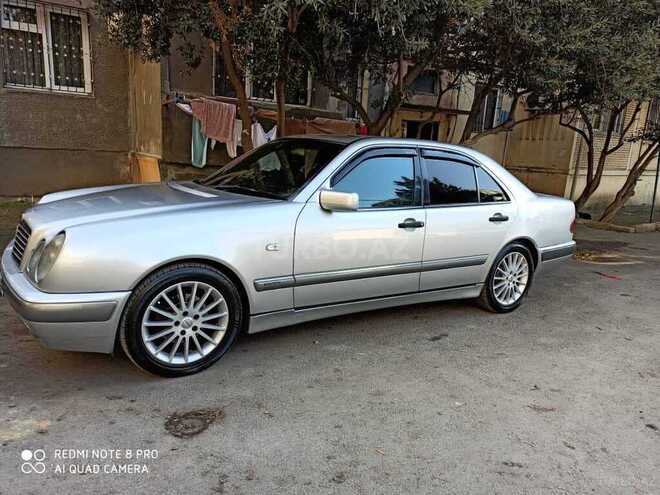 Mercedes E 230 1997, 285,000 km - 2.3 л - Bakı