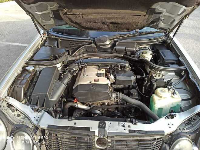 Mercedes E 230 1997, 285,000 km - 2.3 л - Bakı