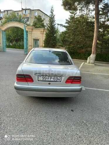 Mercedes E 230 1997, 285,000 km - 2.3 л - Bakı