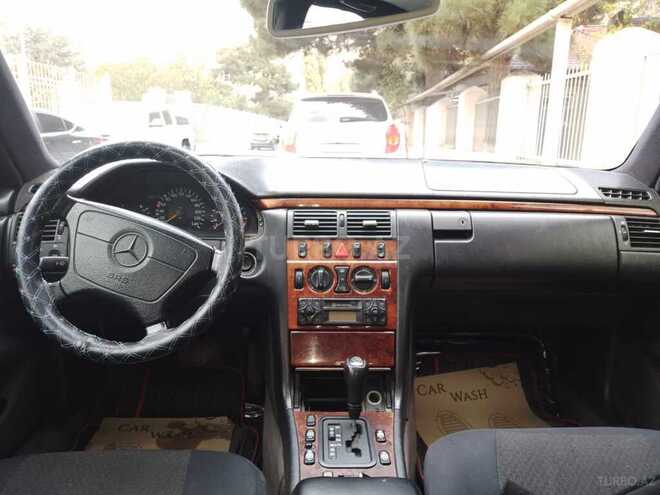 Mercedes E 200 1998, 440,444 km - 2.0 l - Bakı